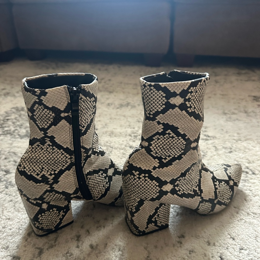 Snakeskin Pattern Ankle Boots